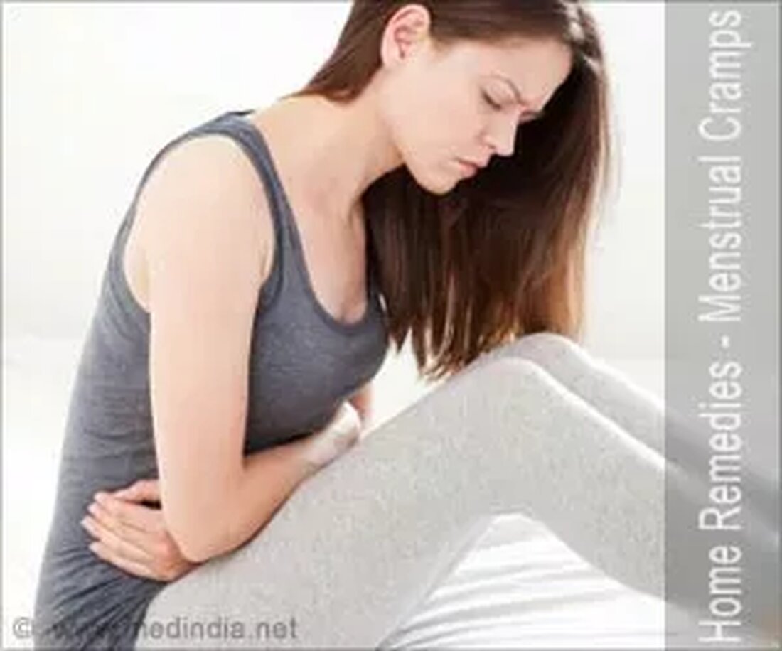 Menstruationskrämpfe, auch bekannt als Dysmenorrhoe oder schmerzhafte Perioden, sind schmerzhafte Empfindungen im Unterbauch, die sowohl vor als auch während der Menstruation einer Frau auftreten können. Menstruationsbeschwerden können von dumpfen, quälenden Schmerzen bis hin zu ziemlich starken Schmerzen reichen. Während leichte Menstruationskrämpfe für kurze Zeit wie leichte Bauchschmerzen sein können, können schwere Menstruationskrämpfe so schmerzhaft sein, dass sie dazu neigen, die regelmäßigen Aktivitäten einer Frau für mehrere Tage zu beeinträchtigen. Menstruationskrämpfe sind nicht dasselbe wie die Beschwerden während des prämenstruellen Syndroms. Ursachen von Menstruationsbeschwerden Primäre Dysmenorrhoe oder Menstruationskrämpfe betreffen in der Regel junge Mädchen und werden durch Kontraktionen der Gebärmutter verursacht, …
