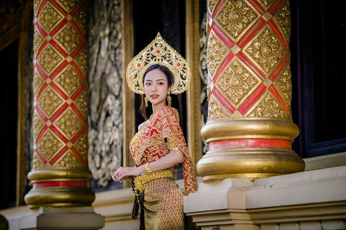 Entdecken Sie die Welt der thailändischen Heilmethoden: Kräuterheilkunde und der Einfluss buddhistischer Philosophie auf die Naturheilkunde.