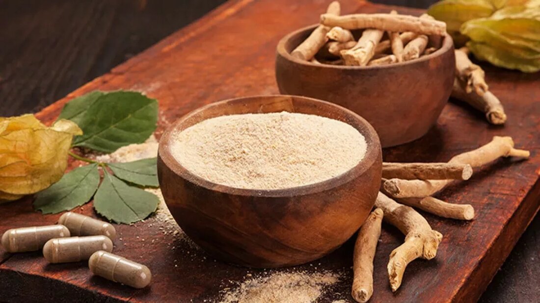 Suchen Sie nach natürlichen Wegen, um Ihren Blutzuckerspiegel unter Kontrolle zu halten? Nehmen Sie Ashwagandha in Ihren Diabetes-Diätplan auf. Ashwagandha, auch bekannt als indischer Ginseng, ist eine Pflanzenfamilie, die in subtropischen Teilen der Welt wächst. Ashwagandha ist ein bekanntes ayurvedisches Heilkraut, das zahlreiche gesundheitliche Vorteile (sowohl für die geistige als auch für die körperliche Gesundheit) mit sich bringt. Von der Förderung der Fruchtbarkeit bis hin zu hohem Blutdruck wird Ashwagandha seit über 300 Jahren in der ayurvedischen Behandlung eingesetzt. Aber wie hilft es bei der Kontrolle eines hohen Blutzuckerspiegels? In diesem Artikel werden wir uns ansehen, wie Ashwagandha Menschen mit …