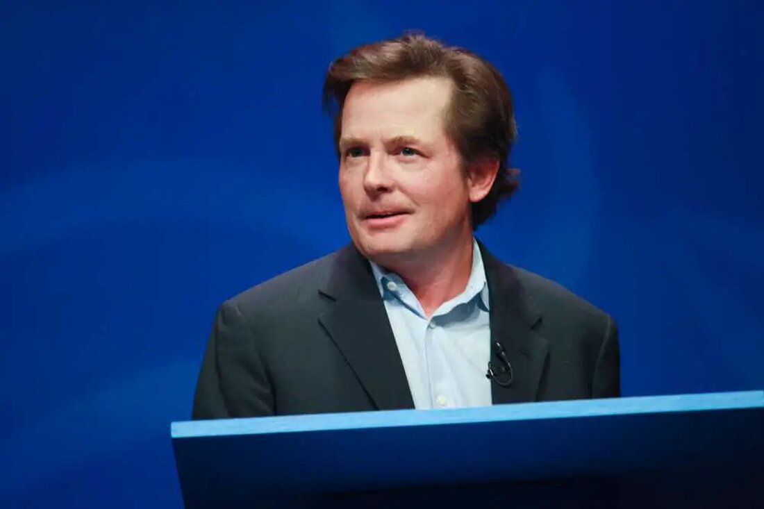 Die Michael J Fox Foundation hat mit der Veröffentlichung eines neuartigen Papiers, das das Vorhandensein eines hochpräzisen Biomarkers für die Parkinson-Krankheit bestätigt, eine bedeutende Offenlegung vorgenommen. Dieser Biomarker hat das Potenzial, das Vorliegen der Krankheit vorherzusagen, bevor Standardsymptome auftreten. Die Identifizierung dieses Biomarkers markiert einen Wendepunkt in unserem Verständnis der Parkinson-Krankheit auf biologischer Ebene und revolutioniert damit den Weg für Diagnose und mögliche Behandlungen. Die neue Ära in der Parkinson-Forschung Die Parkinson&#8217;s Progression Markers Initiative (PPMI) unter der Leitung der Pioniere der Parkinson-Forschung hat diese bedeutende Studie veröffentlicht. Sie beleuchten die potenziellen Einsatzmöglichkeiten des neuen Tests für die Frühdiagnose sowie &hellip;