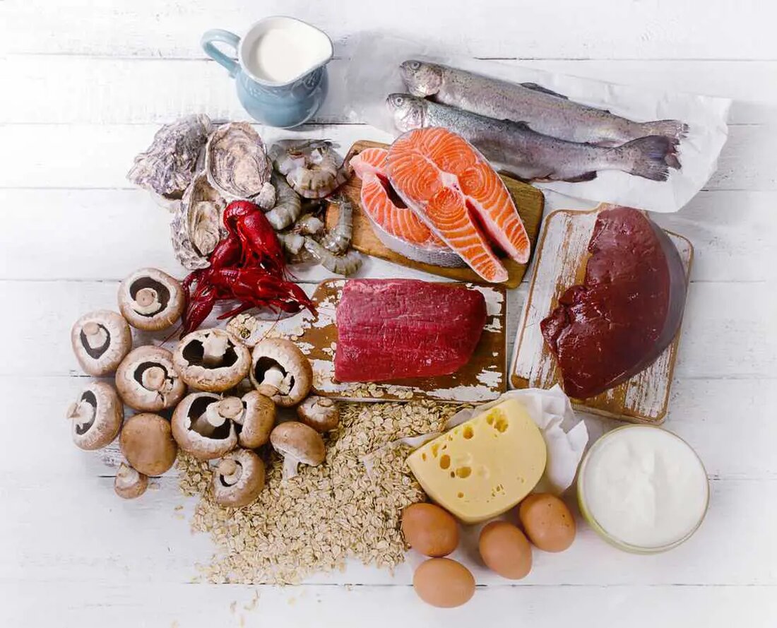 Atemberaubende 81 % der Bevölkerung haben einen Mangel an einem entscheidenden Vitamin, das zur Zellenergie beiträgt, was sich wiederum auf das körperliche Energieniveau auswirkt. Wenn Sie sich oft müde fühlen, gehören Sie vielleicht zu diesen 81 %. 7 Anzeichen dafür, dass Ihr Körper V… Bitte aktivieren Sie JavaScript 7 Anzeichen für einen Mangel an lebenswichtigen Nährstoffen in Ihrem Körper und Möglichkeiten, ihn zu überwinden Vitamin B12 ist ein essentieller Nährstoff, der für die Aufrechterhaltung der allgemeinen Gesundheit von entscheidender Bedeutung ist. Aufgrund seiner Fähigkeit, das Energieniveau zu erhöhen und Müdigkeit zu bekämpfen, wird es allgemein als „Energievitamin“ bezeichnet. In diesem …
