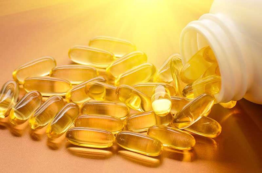 Wir alle wissen, dass Vitamin D für gesunde Knochen wichtig ist, aber wussten Sie, dass es sich auch positiv auf Ihre Gehirnfunktion auswirken kann? Jüngste Forschungen haben gezeigt, dass höhere Vitamin-D-Spiegel im Gehirngewebe mit einer besseren kognitiven Funktion verbunden sind. Während Vitamin D in einigen Lebensmitteln natürlich vorkommt, leiden viele von uns aufgrund unzureichender Sonneneinstrahlung und schlechter Ernährungsgewohnheiten an einem Mangel. In diesem Artikel werden wir die neuesten Forschungsergebnisse rund um Vitamin D und die Gehirnfunktion, die Mangelsymptome, die besten Möglichkeiten, Vitamin D zu bekommen, und warum es wichtig ist, mit Magnesium zu ergänzen, untersuchen. Warum wir einen Vitamin-D-Mangel haben &hellip;
