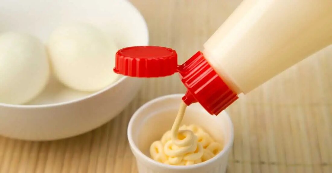 Homemade Mayo: Making a Healthier Choice Homemade mayo isn’t just a kitchen experiment; it’s a step towards better health in a world where we often choose fast and convenient food. Good nutrition does more than fill our stomachs; it can make us healthier and more focused. But it’s not always straightforward. Sometimes, we end up eating things that aren’t great for us without realizing it because we didn’t understand the labels or know where our food was coming from. It’s more than counting calories; it’s being smart about where our food comes from. And that includes everything, even the labels …