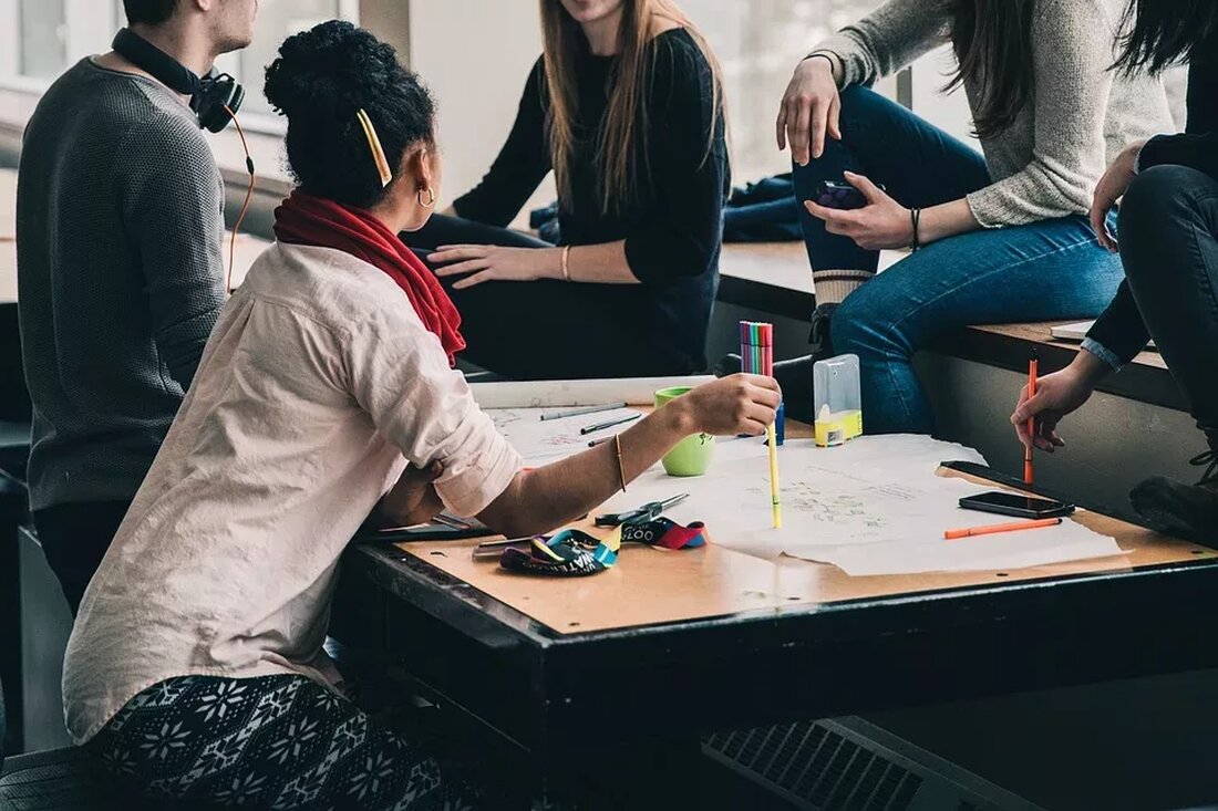 In einer neuen Studie, die kürzlich in einem renommierten Fachjournal veröffentlicht wurde, haben Forscher aufregende Entdeckungen gemacht, die das Potenzial natürlicher Heilmethoden unterstreichen. Die bahnbrechende Forschung revolutioniert unser Verständnis von Naturheilkunde und könnte viele Menschen inspirieren, alternative Therapien in Betracht zu ziehen. Die Studie wurde von einem multidisziplinären Forscherteam durchgeführt, das Experten aus den Bereichen Medizin, Biologie und Naturheilkunde umfasste. Das Ziel war es, die Wirksamkeit ausgewählter natürlicher Heilmittel zu untersuchen und festzustellen, wie sie sich auf chronische Erkrankungen auswirken. Die Forscher führten eine sorgfältige Analyse von Hunderten von verfügbaren Studien durch und wählten die vielversprechendsten Heilmittel zur weiteren Untersuchung …