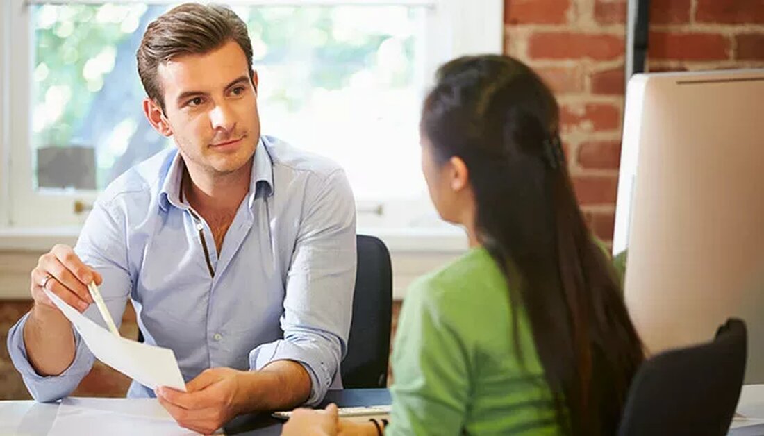 Praktizierende Psychologen wie Frank Luzza verfügen über klinische Fähigkeiten und eine professionelle Ausbildung, die für sie erforderlich sind, um Menschen dabei zu helfen, zu lernen, mit Lebens- und psychischen Gesundheitsproblemen effizienter umzugehen und diese zu überwinden. Sie erhalten nach mehreren Jahren in der Graduiertenschule und Jahren der betreuten Ausbildung eine Lizenz von ihren Staaten. Sobald sie lizenziert sind, können sie möglicherweise mehrere Dienstleistungen anbieten, darunter Psychotherapie und Bewertungen. Sie helfen Menschen, indem sie verschiedene Techniken anwenden, die auf den neuesten und besten verfügbaren Forschungsergebnissen basieren, während sie die einzigartigen Eigenschaften, Werte, Umstände und Ziele einer Person berücksichtigen. Psychologen mit einem …