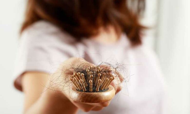 Welche-Nahrungsergaenzungsmittel-eignen-sich-am-besten-zur-Behandlung-von-Haarausfall