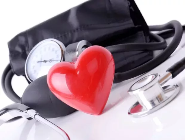 Studie-zeigt-TikTok-Videos-ueber-Bluthochdruck-oft-von-alternativen-Medizinansaetzen-gepraegt